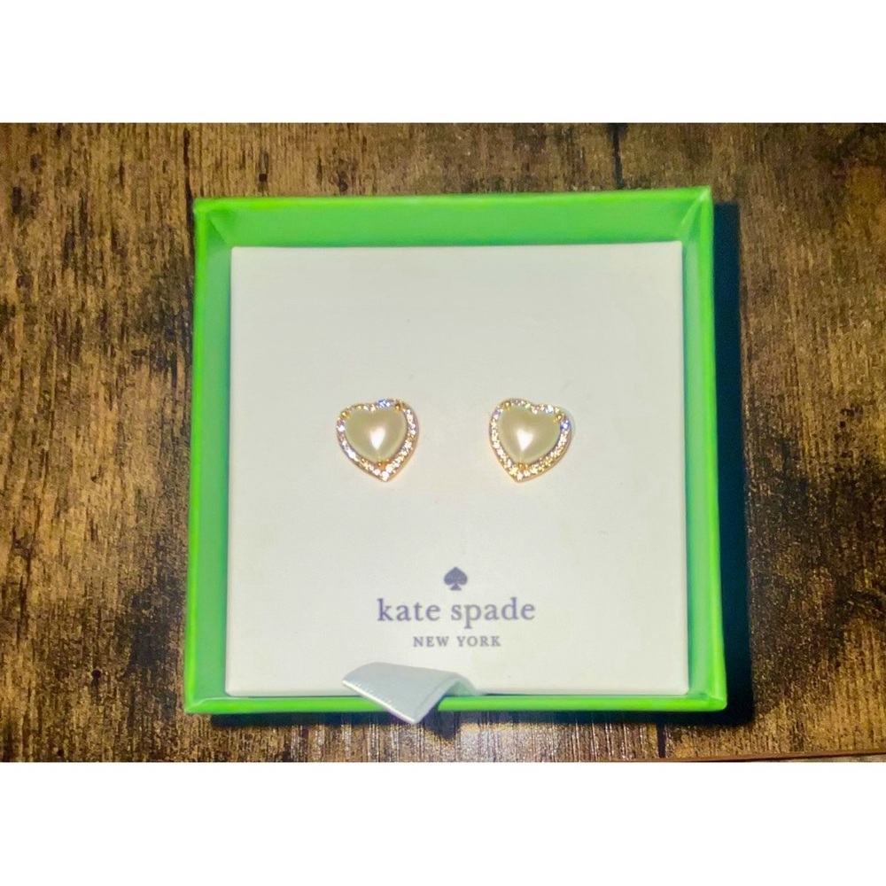 Kate Spade Pearly Heart earrings - Picture 1 of 5